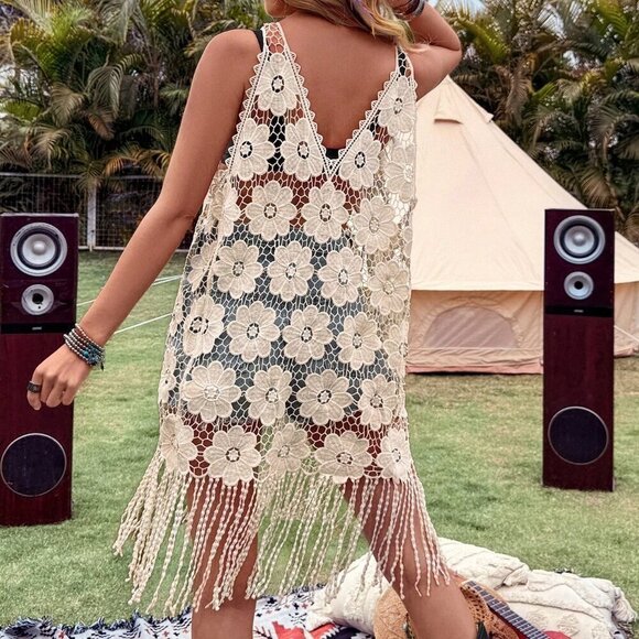 Apricot Women's Bohemian Music Festival V-Neck Hollow Floral Tassel Decor Shirt - Picture 2 of 7